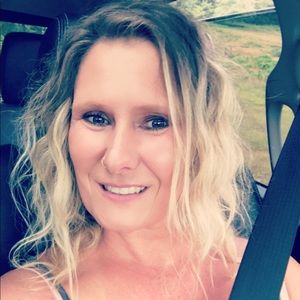 Meet your Posher, Juliana